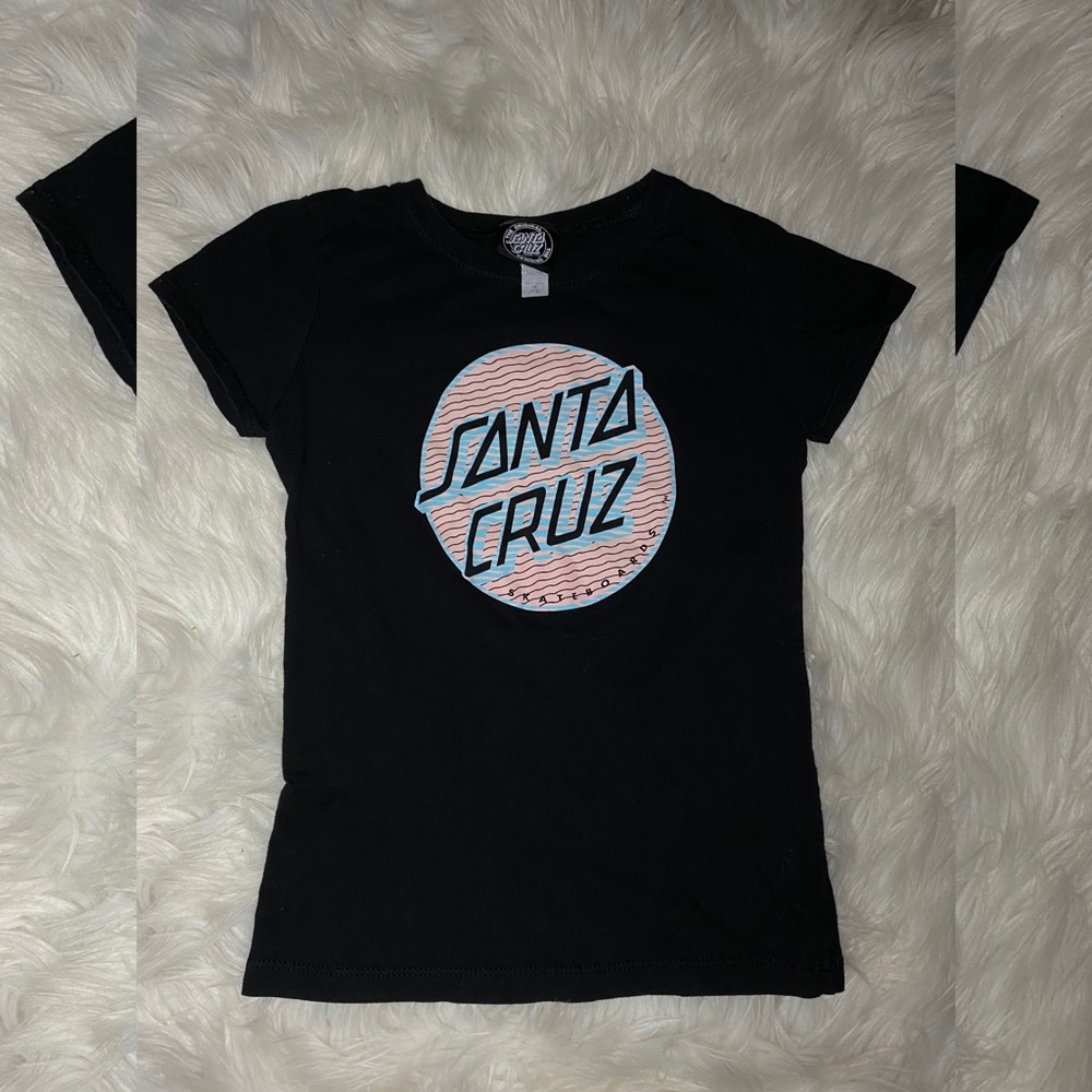 Santa Cruz black tee.
